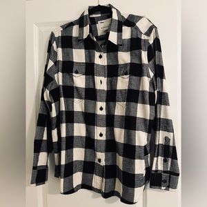 TILLEY plaid black and off white/cream women’s shirt. Size Large